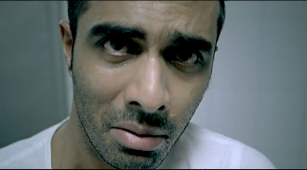 Nadunisi Naaygal - suspense thriller tamil movies